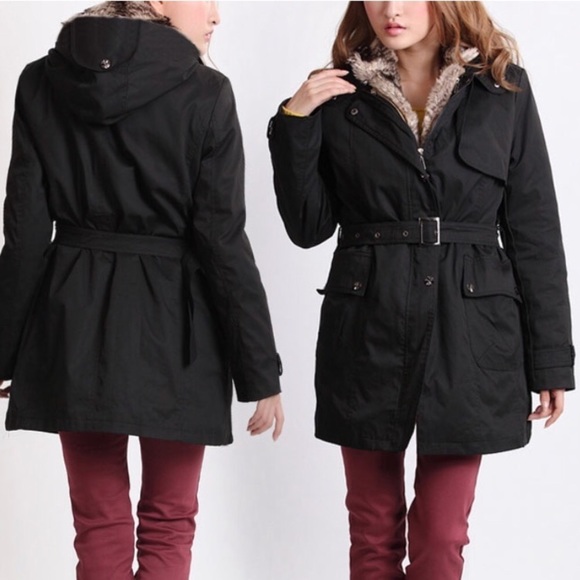 Black coat with Faux Fur Lining - Picture 3 of 5